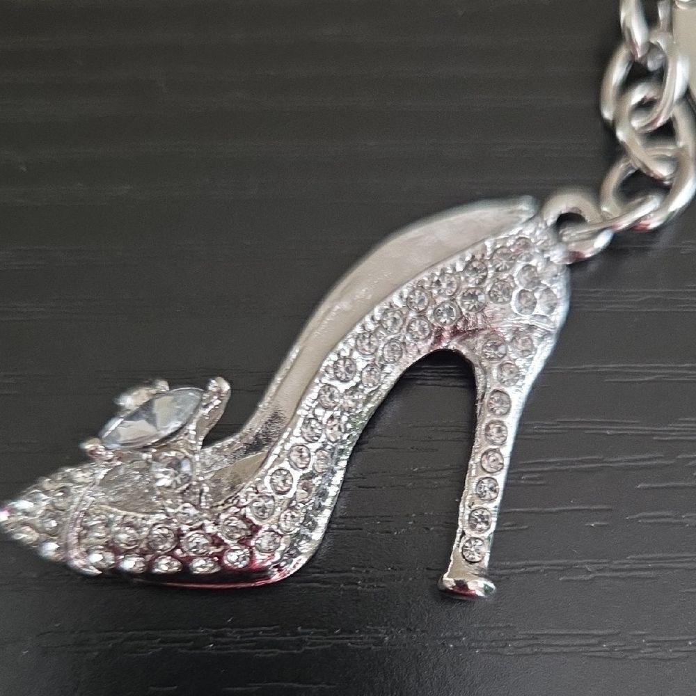MWOT Silver Rhinestone High Heel Keychain - Picture 2 of 4
